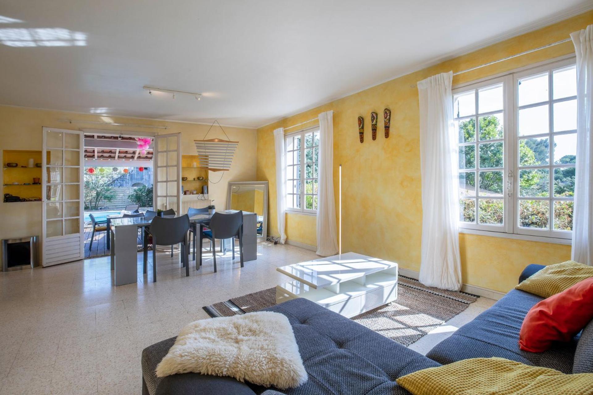 Villa Lumineuse Avec Piscine Chambres Ou Villa Saint-Georges-dʼOrques Eksteriør billede
