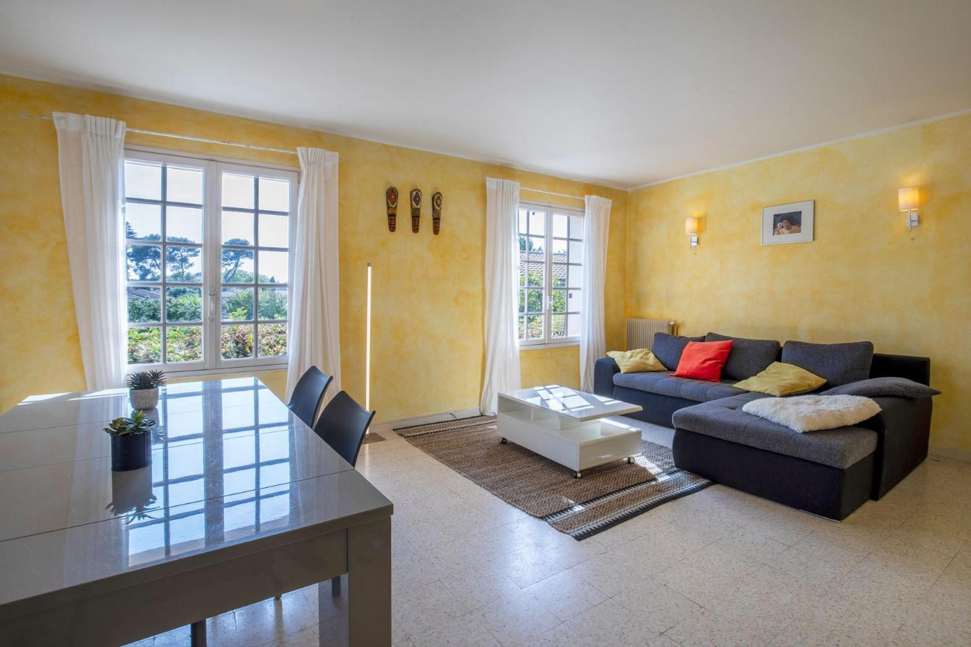 Villa Lumineuse Avec Piscine Chambres Ou Villa Saint-Georges-dʼOrques Eksteriør billede